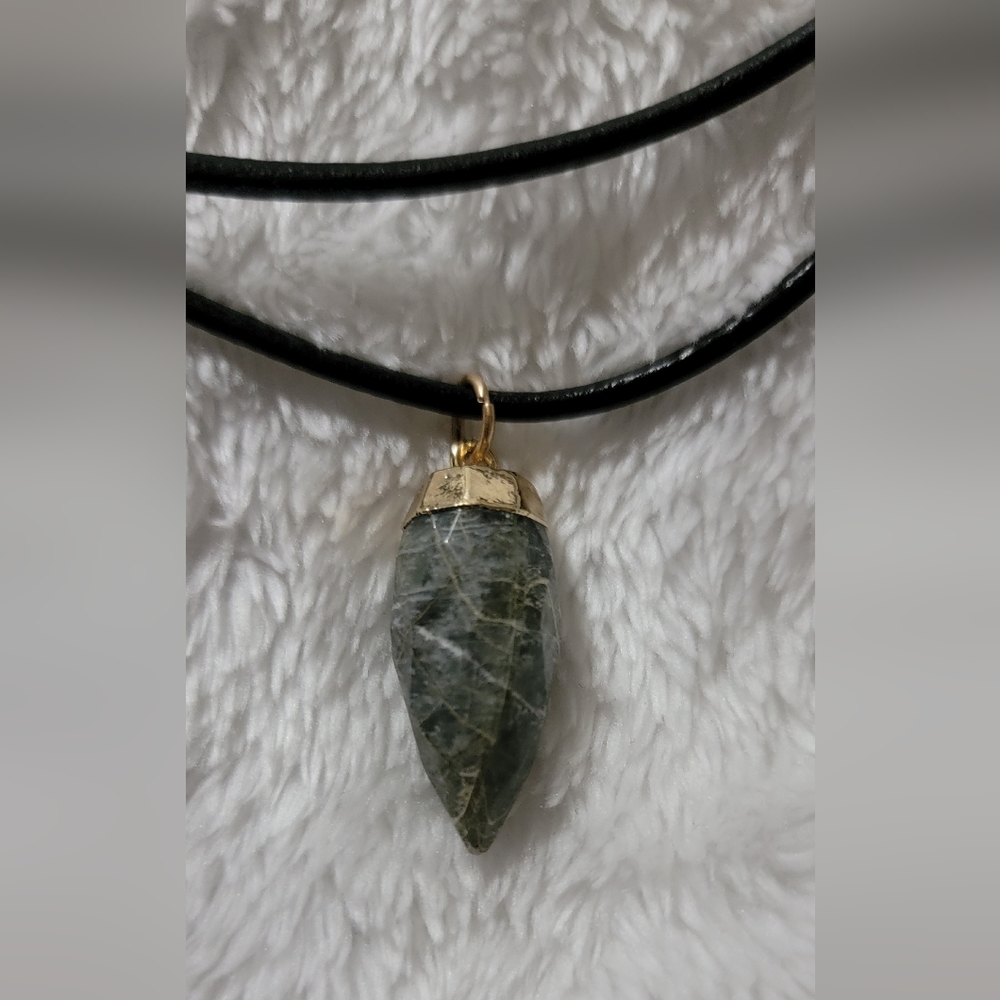 Quartz adjustable necklace